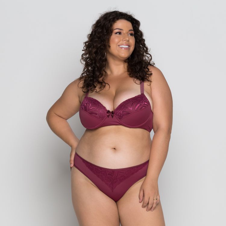 Conjunto Plus Size Microfibra Detalhe Renda