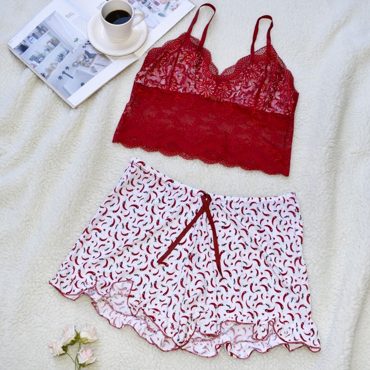 Baby Doll Cropped Plus Size Estampado Liganete e Renda