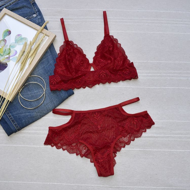 Conjunto de Lingerie Sem Bojo Bralette Luxo em Renda