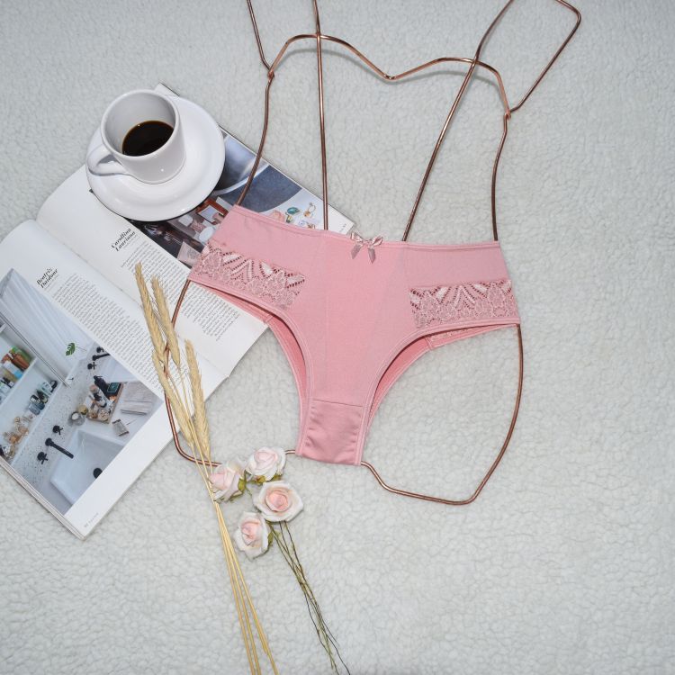 Calcinha Micro e Renda