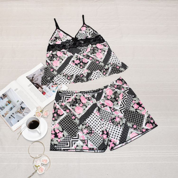 Short Doll Detalhe Renda e Babadinho Liganete Estampada